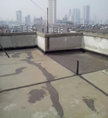 蓟州漏水维修 楼顶漏水是什么原因，楼顶漏水维修方法是什么?